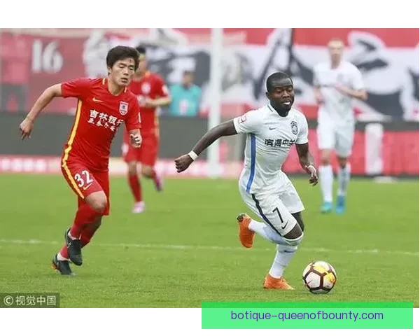 马沙里波夫亚洲杯小组赛精彩推射破门助力球队获胜